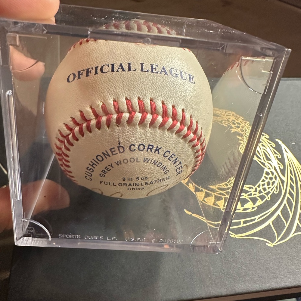 Signed baseball - Picture 4 of 7